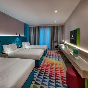 Family Room 3 Single Beds Complimentary Transfer to La Mer Beach Dubai Mall or Burj Khalifa Metro Station
